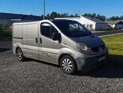 Silver Begagnad 2007 Renault Trafic Van | 15 000 kr