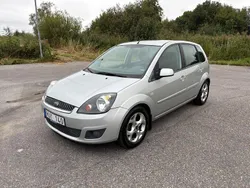 Grå Begagnad 2007 Ford Fiesta Halvkombi | 19 000 kr (Marknadspris)