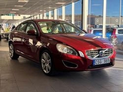Röd Begagnad 2011 Volvo S60 Summum Sedan | 139 900 kr (Bra pris)