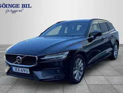 Svart Begagnad 2022 Volvo V60 Pro Kombi | 299 000 kr (Marknadspris)