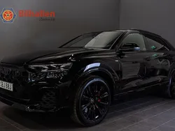 Svart Begagnad 2025 Audi Q8 S-Line SUV | 1 199 000 kr