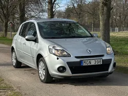 Silver Begagnad 2011 Renault Clio IV Halvkombi | 49 999 kr (Bra pris)