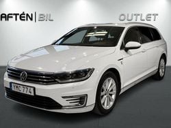 Vit Begagnad 2017 VW Passat Executive Kombi | 164 900 kr (Marknadspris)