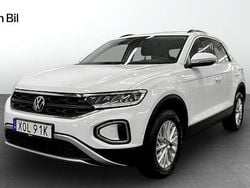 Vit (pure white) Begagnad 2022 VW T-Roc Life SUV | 219 900 kr (Marknadspris)