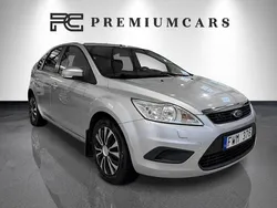 Grå Begagnad 2008 Ford Focus Trend Halvkombi | 29 900 kr