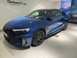 Blå Ny 2024 Audi RS3 Sportback Sport Halvkombi | 799 000 kr (Superpris)