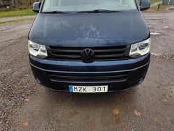 Blå Begagnad 2013 VW T5 Van | 149 000 kr (Marknadspris)