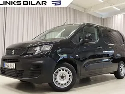 Svart Begagnad 2023 Peugeot Partner Minibuss | 199 900 kr (Marknadspris)