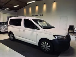 Vit Begagnad 2021 VW Caddy Minibuss | 219 900 kr (Lite dyr)