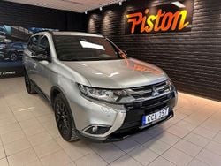 Silver Begagnad 2017 Mitsubishi Outlander SUV | 199 000 kr (Marknadspris)