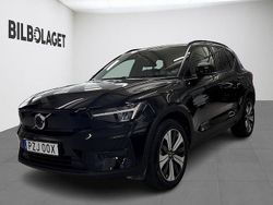 Svart Begagnad 2022 Volvo XC40 Core SUV | 344 800 kr