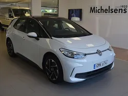 Vit Begagnad 2023 VW ID.3 Pro Performance Halvkombi | 369 900 kr