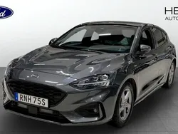 Grå (grey) Begagnad 2021 Ford Focus ST-Line Halvkombi | 219 900 kr