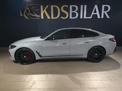 Grå Begagnad 2023 BMW i4 M Sport Sedan | 619 500 kr (Marknadspris)