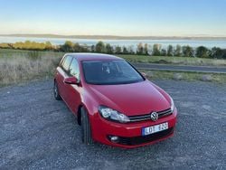 Röd Begagnad 2011 VW Golf VI Halvkombi | 50 000 kr (Superpris)