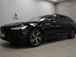 Svart Begagnad 2022 Volvo V90 R-Design Kombi | 499 900 kr (Marknadspris)