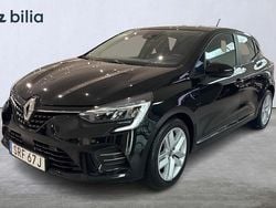 Svart Begagnad 2022 Renault Clio V Zen Halvkombi | 164 900 kr (Marknadspris)