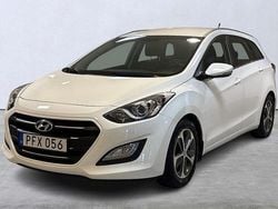 Vit Begagnad 2017 Hyundai i30 Comfort Kombi | 169 900 kr (Marknadspris)