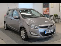Grå Begagnad 2013 Hyundai i20 Select Halvkombi | 59 900 kr (Marknadspris)