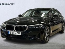 Svart Begagnad 2021 BMW 520 Sedan | 399 900 kr (Marknadspris)