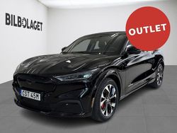 Svart Begagnad 2021 Ford Mustang Mach-E Standard Range SUV | 359 500 kr (Marknadspris)