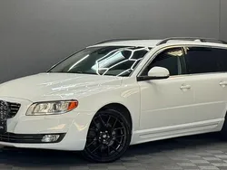 Vit Begagnad 2015 Volvo V70 Momentum Kombi | 99 900 kr (Superpris)