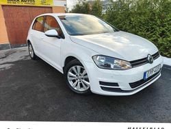 Vit Begagnad 2016 VW Golf VII Halvkombi | 79 900 kr (Marknadspris)