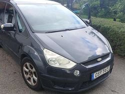 Grå Begagnad 2008 Ford S-MAX S Minibuss | 4 800 kr (Superpris)