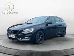 Svart Begagnad 2014 Volvo V60 Momentum Kombi | 129 700 kr (Marknadspris)