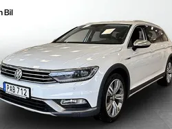 Vit (pure white) Begagnad 2016 VW Passat Alltrack Executive Kombi | 199 800 kr (Marknadspris)