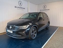 Svart Begagnad 2022 VW Tiguan SUV | 248 900 kr (Bra pris)