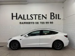 Vit Begagnad 2019 Tesla Model 3 Long Range AWD Sedan | 269 000 kr (Marknadspris)