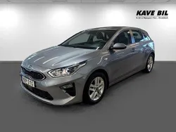 Grå Begagnad 2020 Kia Ceed Halvkombi | 169 900 kr (Marknadspris)