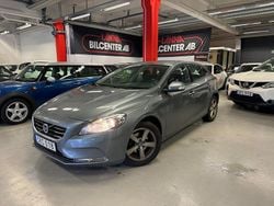 Grå metallic Begagnad 2015 Volvo V40 Halvkombi | 99 900 kr (Bra pris)