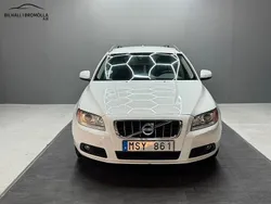Vit Begagnad 2012 Volvo V70 Momentum Kombi | 49 900 kr (Superpris)