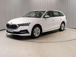 Vit Begagnad 2023 Skoda Octavia G-TEC Kombi | 263 900 kr (Marknadspris)