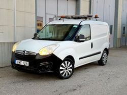 Vit Begagnad 2016 Opel Combo Minibuss | 69 000 kr (Marknadspris)