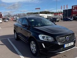 Svart Begagnad 2016 Volvo XC60 Ocean Race SUV | 165 000 kr (Bra pris)