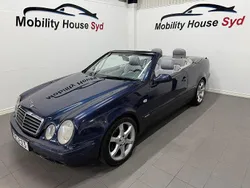 Mörkblå Begagnad 1999 Mercedes CLK230 Cab | 49 900 kr
