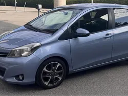 Blå Begagnad 2014 Toyota Yaris Active Halvkombi | 67 000 kr (Bra pris)