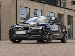 Svart Begagnad 2014 Audi A3 Sportback Attraction Halvkombi | 85 900 kr (Marknadspris)