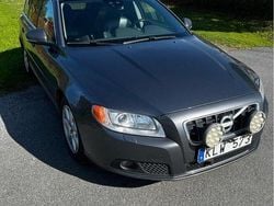 Grå Begagnad 2012 Volvo V70 Momentum Kombi | 50 000 kr