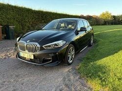 Svart Begagnad 2020 BMW 118 M Sport Halvkombi | 194 000 kr (Marknadspris)