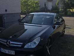 Svart Begagnad 2008 Mercedes CLS320 Sportkupé | 55 000 kr