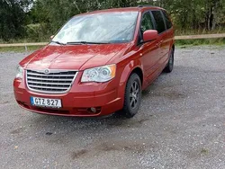 Röd Begagnad 2008 Chrysler Grand Voyager Minibuss | 42 000 kr (Dyr)