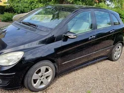 Svart Begagnad 2008 Mercedes B200 Minibuss | 35 000 kr (Superpris)