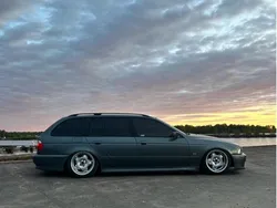 Grå Begagnad 2003 BMW 525 Kombi | 30 000 kr (Lite dyr)