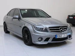 Grå Begagnad 2009 Mercedes C63 AMG AMG Sedan | 279 900 kr (Superpris)