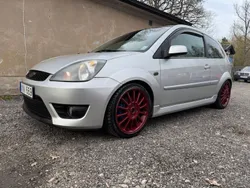 Silver Begagnad 2005 Ford Fiesta ST Halvkombi | 28 000 kr (Marknadspris)