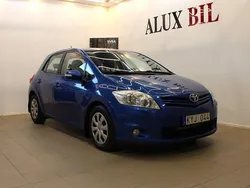Blå Begagnad 2010 Toyota Auris Plus Halvkombi | 39 900 kr (Marknadspris)